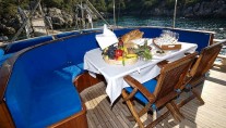 CEYLAN Exterior Dinning